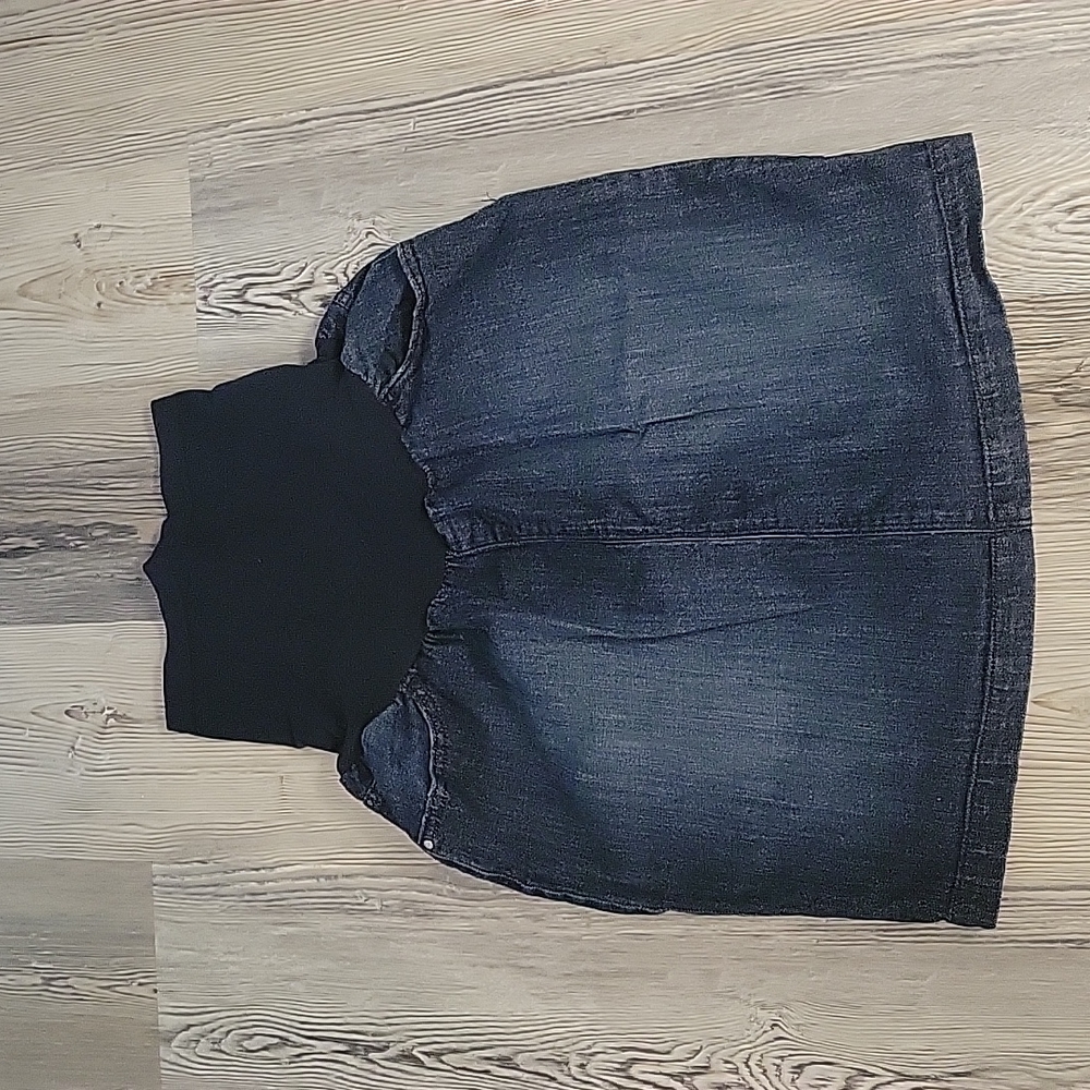 Maternity jean skirt - size L